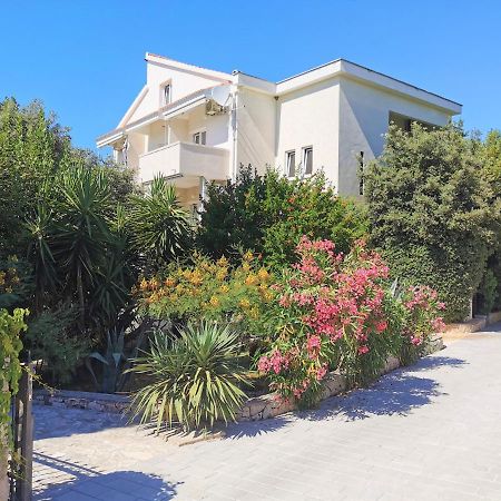 Lenka Apartments I Novalja Luaran gambar