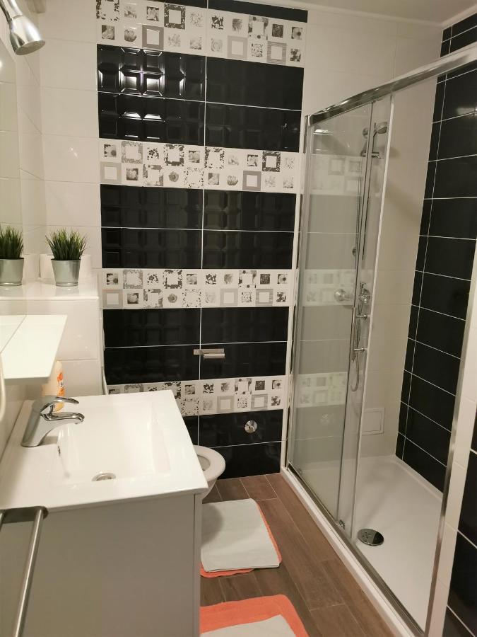 Lenka Apartments I Novalja Luaran gambar