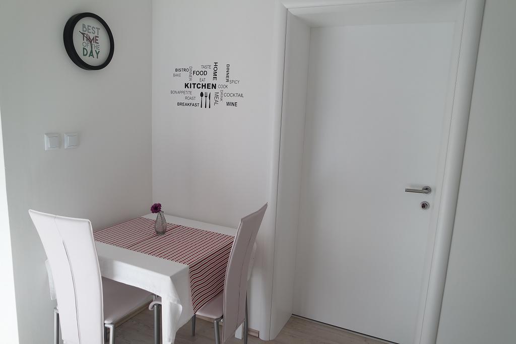 Lenka Apartments I Novalja Luaran gambar
