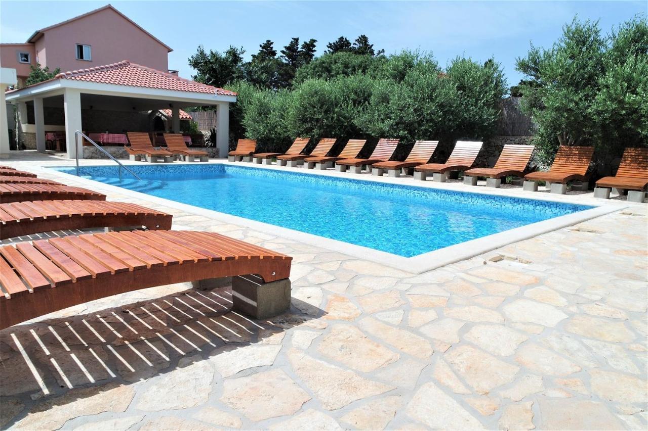 Lenka Apartments I Novalja Luaran gambar